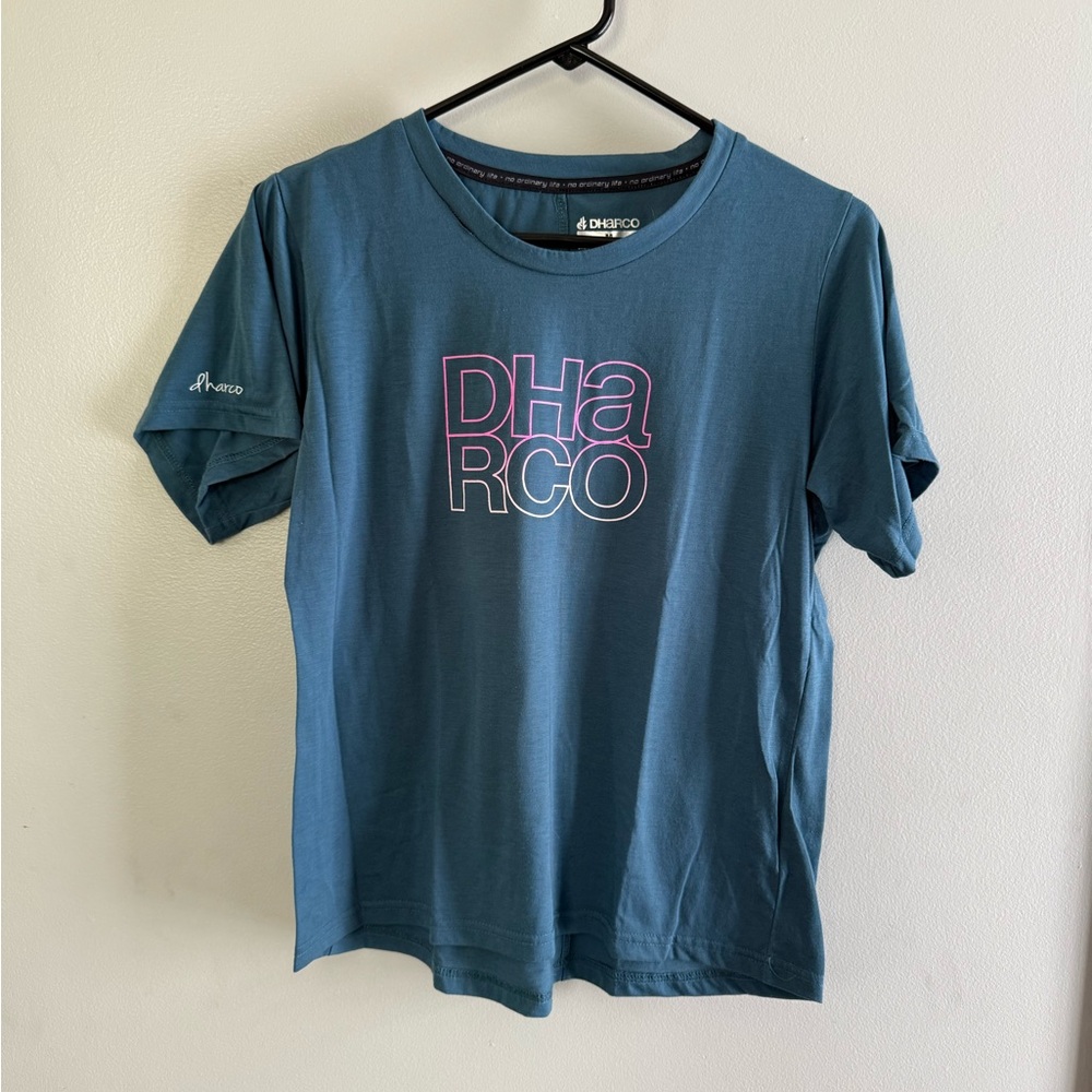 DHaRCO tech tee